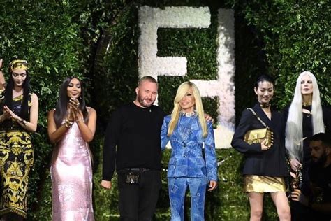 collaborazione fendi e versace|donatella versace fendi.